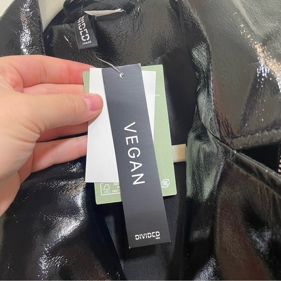 H&M NWT Black Patent Biker Jacket Oversized Small - Picture 7 of 7